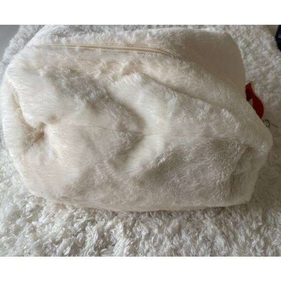 Lifestyle Products White Soft Fuzzy Embroidered Cosmetic Travel Bag NEW Makeup - Picture 4 of 9